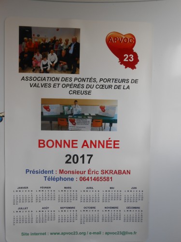 UN CALENDRIER POUR UN DÉFIBRILLATEUR CARDIAQUE