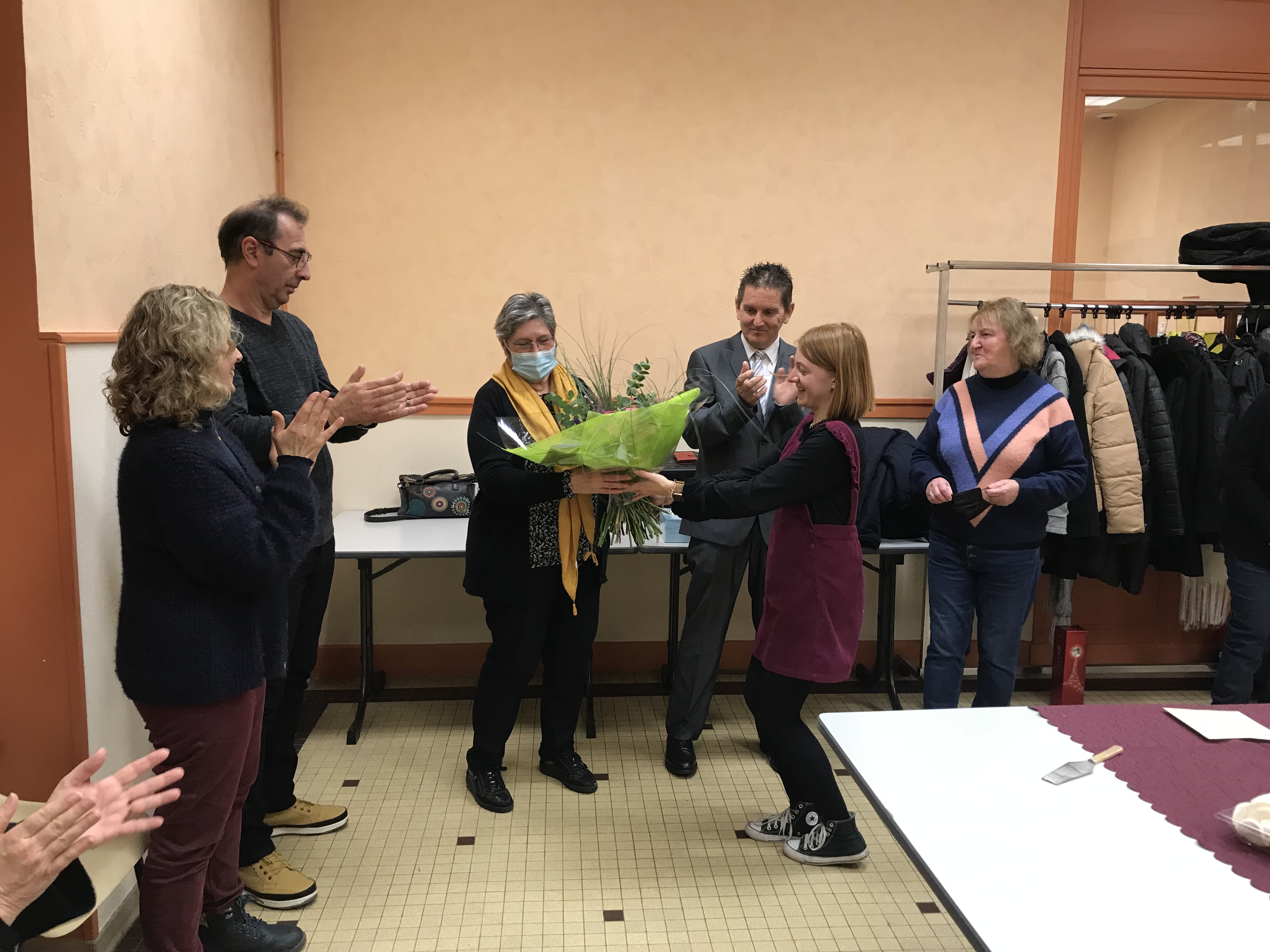 Remise de chèque à Sainte Feyre.