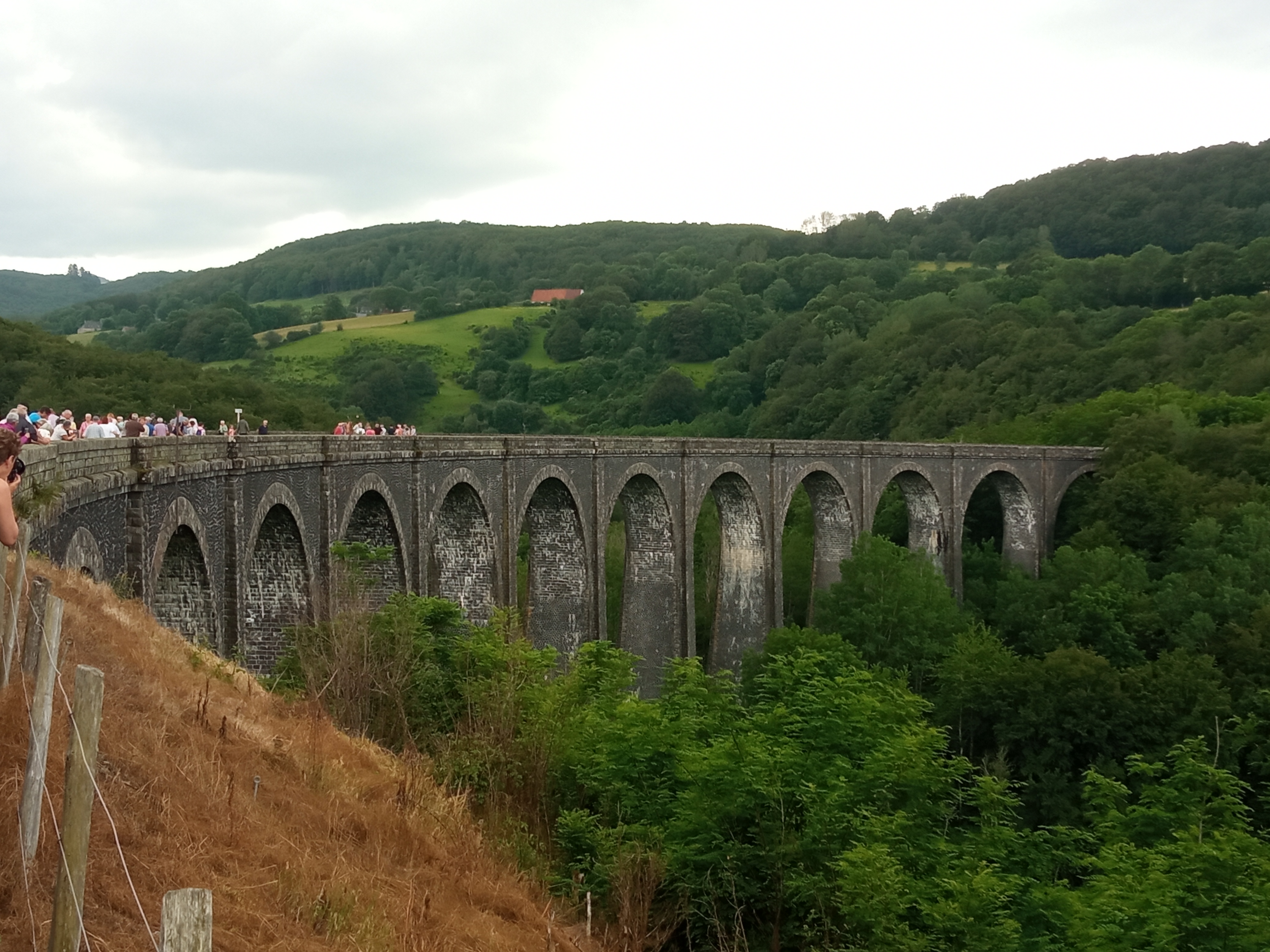 VOYAGE À RIOM ÈS MONTAGNES.